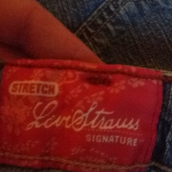 Yeans - Picture 3 of 3